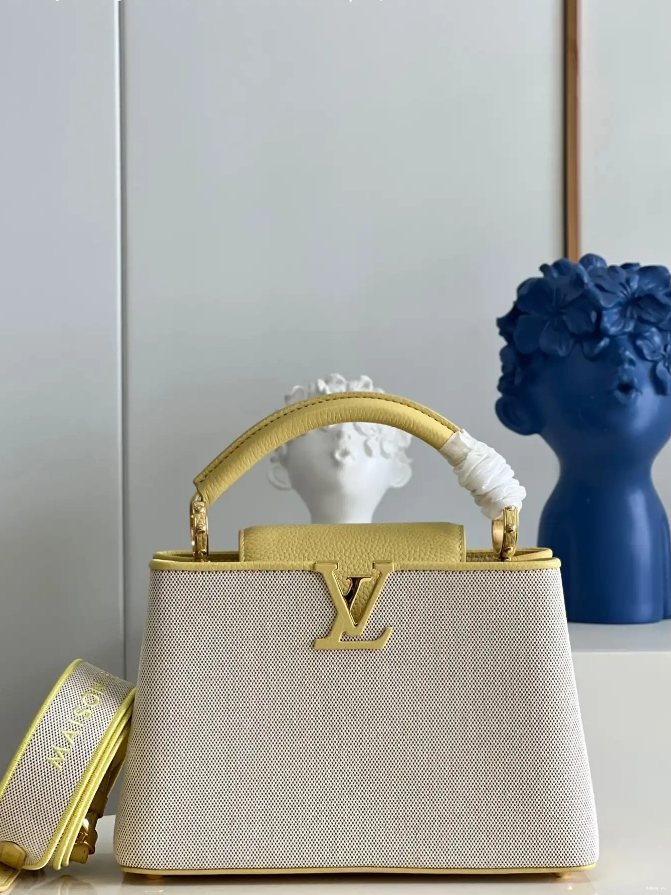 CAPUCINES VUITTON BB LOUIS 0422